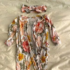 Gigi & Max ruffle footie and headband.